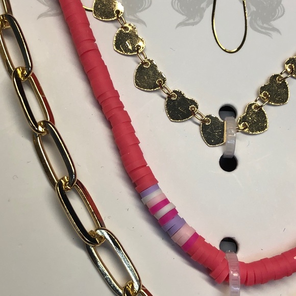 Multi-Wear Fashion Chain - Picture 2 of 10